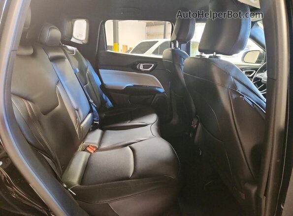 3C4NJDCN9RT169757 2024 JEEP COMPASS Black Вид задніх сидінь
