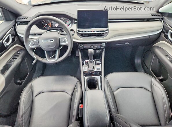 3C4NJDCN9ST504893 2025 JEEP COMPASS White Առջևի վահանակի տեսք