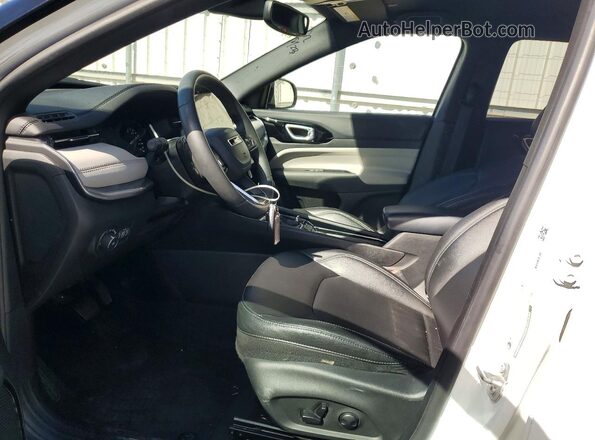 3C4NJDCNXST510508 2025 JEEP COMPASS White Вид салону спереду