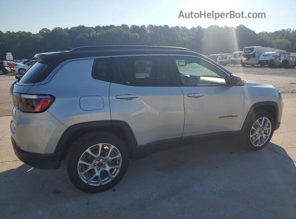 3C4NJDCNXST513411 2025 JEEP COMPASS Silver Задня права чверть