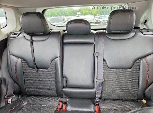 3C4NJDDB2MT571682 2021 JEEP COMPASS Silver უკანა სავარძლების ხედი