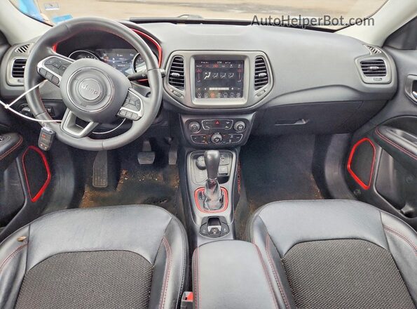 3C4NJDDB2MT571682 2021 JEEP COMPASS Silver წინა პანელის ხედი