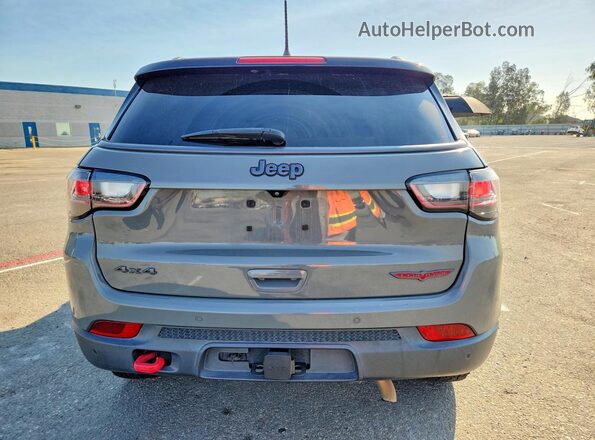 3C4NJDDB4NT125115 2022 JEEP COMPASS Gray Widok z tyłu