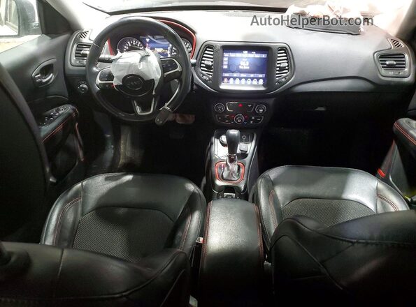 3C4NJDDB5LT118607 2020 JEEP COMPASS White Vista del salpicadero
