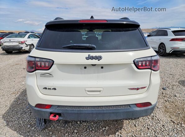 3C4NJDDB6JT465523 2018 JEEP COMPASS Белый Вид сзади