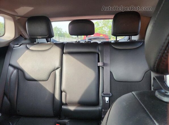 3C4NJDDBXNT191524 2022 JEEP COMPASS Silver უკანა სავარძლების ხედი