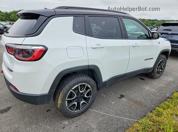 3C4NJDDN0ST584017 2025 JEEP COMPASS Белый Задняя правая четверть