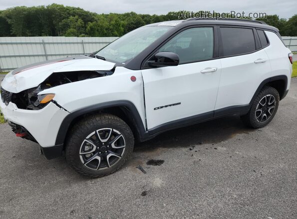 3C4NJDDN0ST584017 2025 JEEP COMPASS Белый 