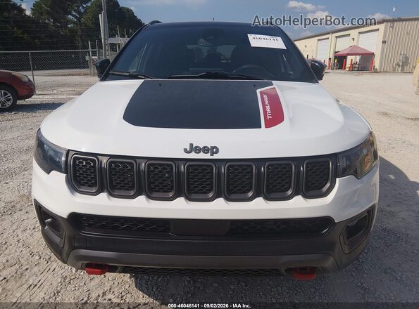 3C4NJDDN6RT608167 2024 JEEP COMPASS White Vista frontal