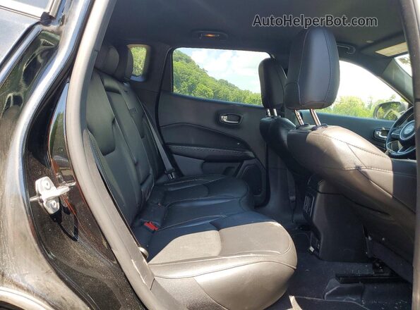 3C4NJDEB2MT558462 2021 JEEP COMPASS Black Вид задньої частини салону
