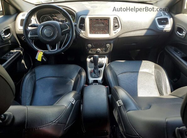 3C4NJDEB2MT558462 2021 JEEP COMPASS Black Вид панелі приладів