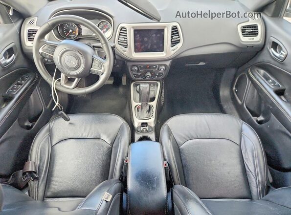 3C4NJDEB8MT596309 2021 JEEP COMPASS White Vista del salpicadero