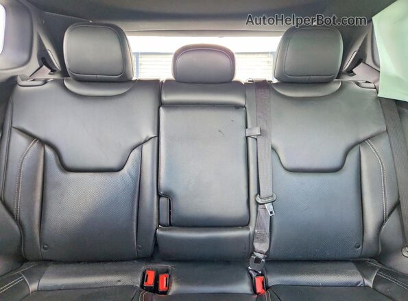 3C4NJDEB8MT596309 2021 JEEP COMPASS White Vista de los asientos traseros