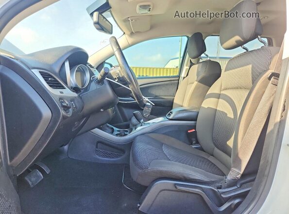 3C4PDCBB0HT570050 2017 DODGE JOURNEY White Widok wnętrza z przodu