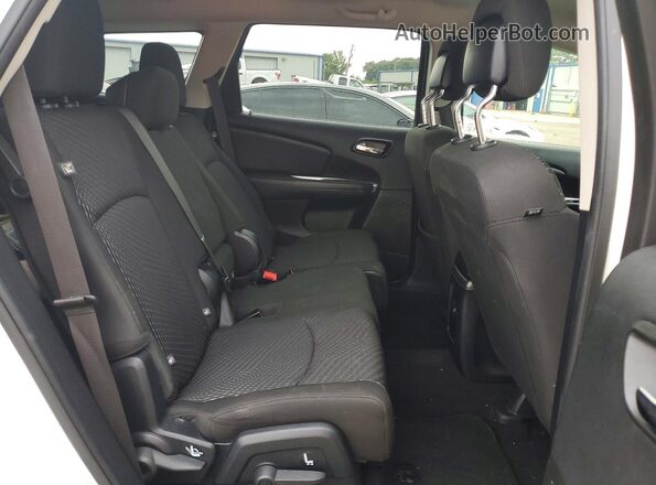 3C4PDCBB7JT310752 2018 DODGE JOURNEY White Widok wnętrza z tyłu