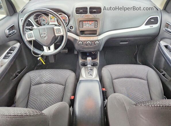 3C4PDCBG0JT293997 2018 DODGE JOURNEY Белый Вид панели приборов