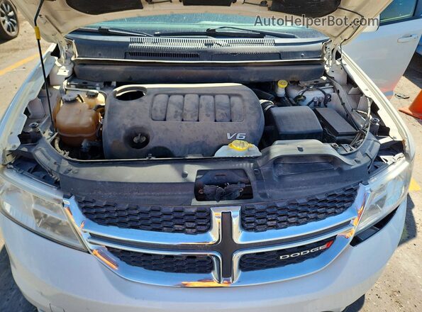 3C4PDDBG4HT575382 2017 DODGE JOURNEY White Engine compartment view