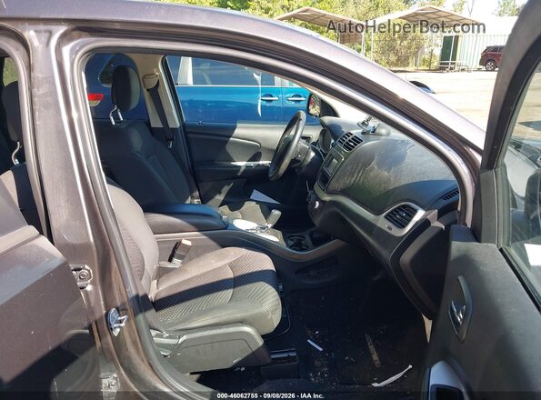 3C4PDDBG8HT618301 2017 DODGE JOURNEY Gray Front interior view