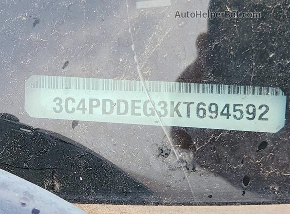 3C4PDDEG3KT694592 2019 DODGE JOURNEY Red სალონის 360-გრადუსიანი ხედი