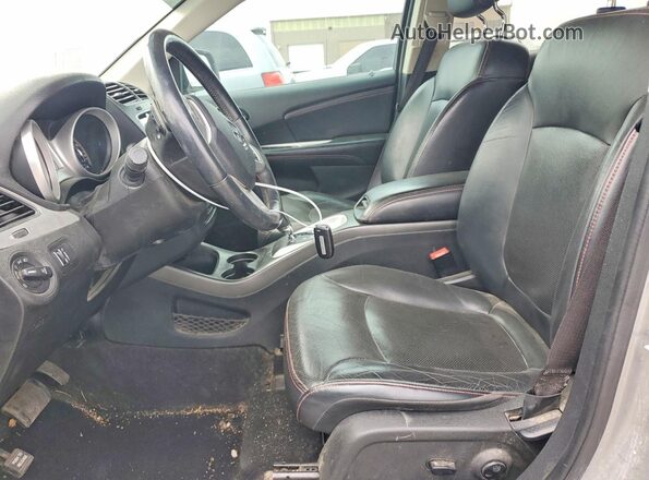 3C4PDDEG4KT720195 2019 DODGE JOURNEY Серебряный Вид салона спереди