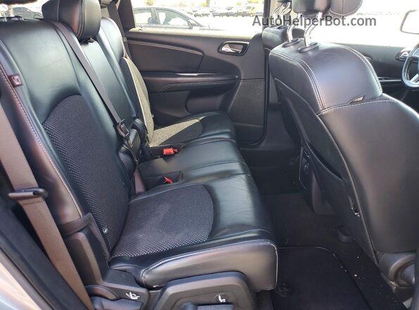 3C4PDDGG5KT838611 2019 DODGE JOURNEY Silver უკანა სავარძლების ხედი