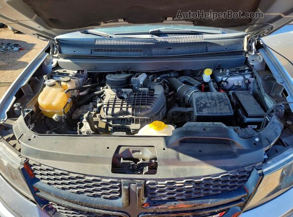3C4PDDGG8JT465353 2018 DODGE JOURNEY Silver Widok wnętrza z tyłu