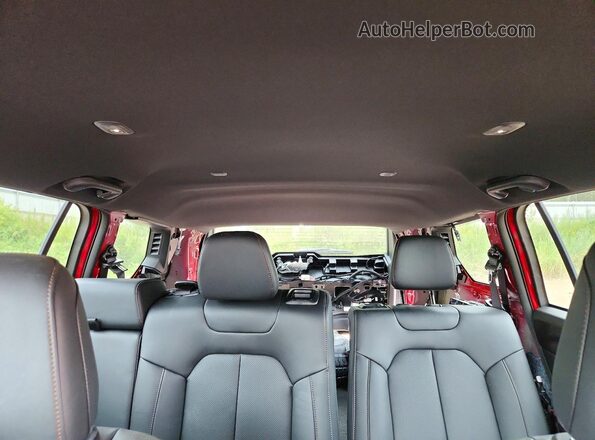 3C4PJMB24TT156955 2026 JEEP CHEROKEE Red Vista de los asientos traseros