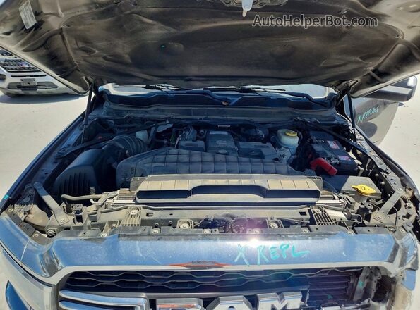 3C63RRGL1NG188710 2022 RAM 3500 Charcoal Вид задньої частини салону