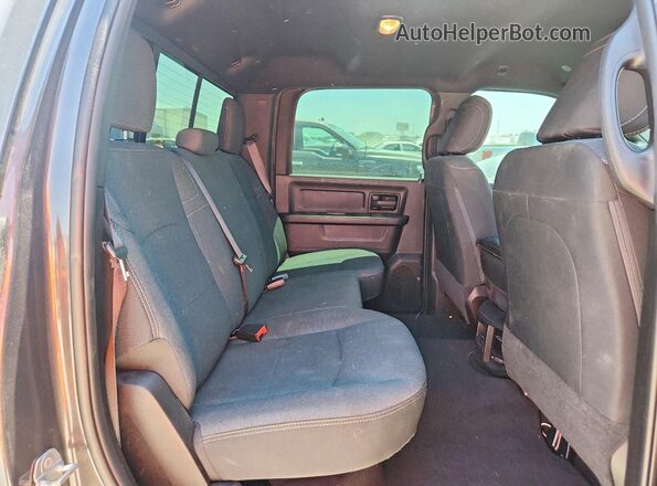 3C63RRGL1NG188710 2022 RAM 3500 Charcoal Вид задніх сидінь