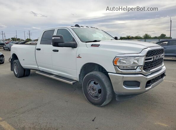 3C63RRGL7PG552275 2023 RAM 3500 White Front right