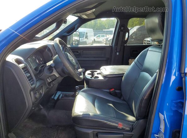 3C63RRGLXRG185696 2024 RAM 3500 Blue Вид салону спереду