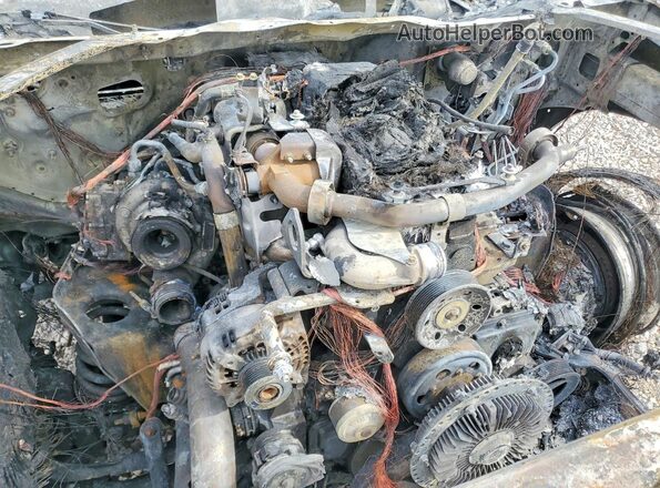 3C63RRJL2NG294690 2022 RAM 3500 Burn Rear interior view