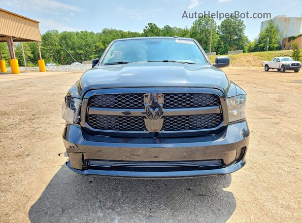 3C6JR6AT2HG713857 2017 RAM 1500 Черный Вид спереди