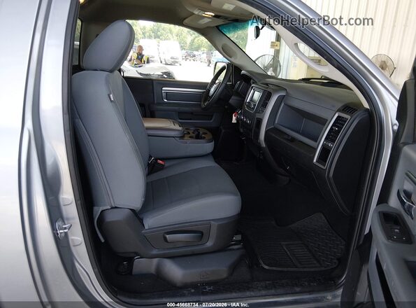 3C6JR7DG2LG223514 2020 RAM 1500 CLASSIC Gray წინა სალონის ხედი