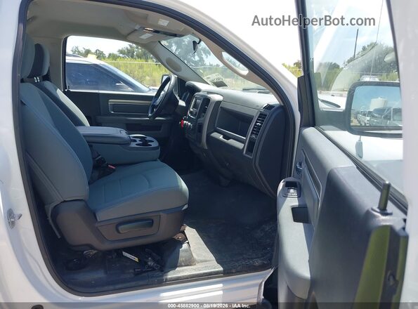 3C6JR7DG8HG706982 2017 RAM 1500 White Սալոնի դիմացի տեսք