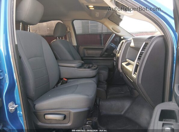 3C6RR7KT3LG157445 2020 RAM 1500 CLASSIC Blue Вид салону спереду