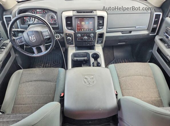 3C6RR7LT2GG276415 2016 RAM 1500 Бордовый Вид панели приборов