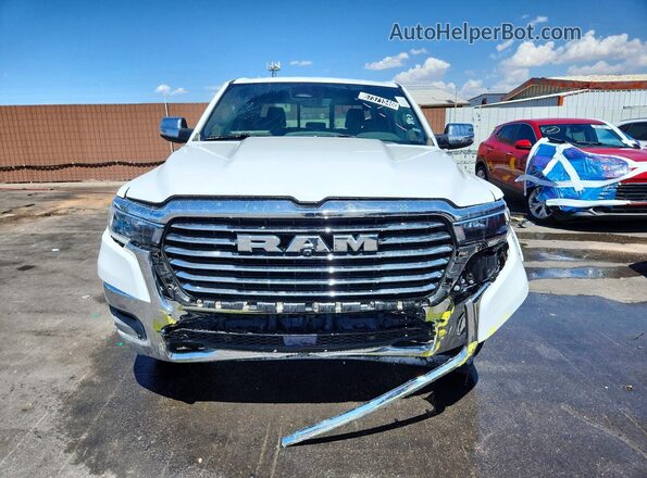 3C6SRFJP7T4182558 2026 RAM 1500 Белый Вид спереди