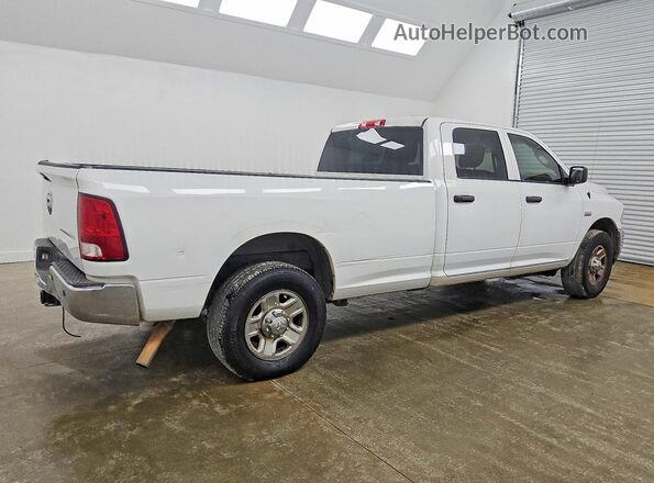 3C6TR4HT7JG144254 2018 RAM 2500 Белый Задняя правая четверть