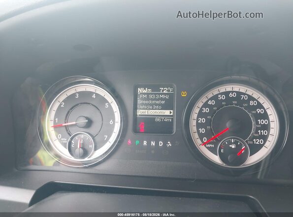 3C6TR5HT4JG375229 2018 RAM 2500 White უკანა სავარძლების ხედი