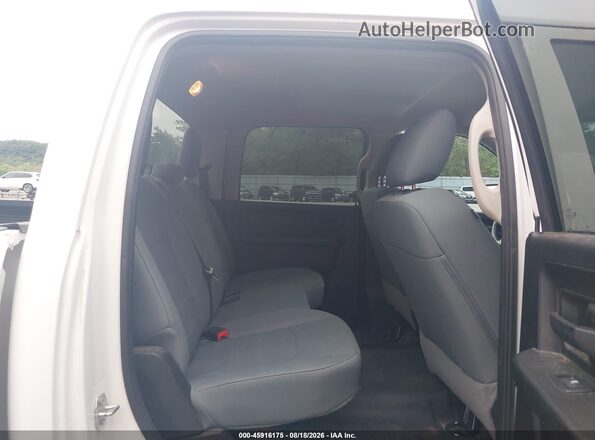 3C6TR5HT4JG375229 2018 RAM 2500 White VIN კოდის სტიკერის ხედი