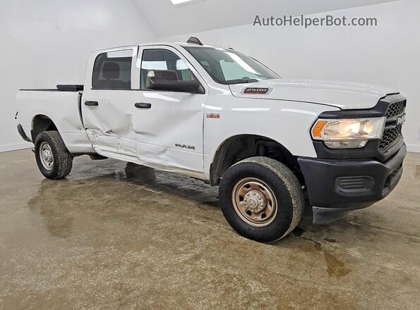 3C6UR5CJ2MG526020 2021 RAM 2500 White Front right