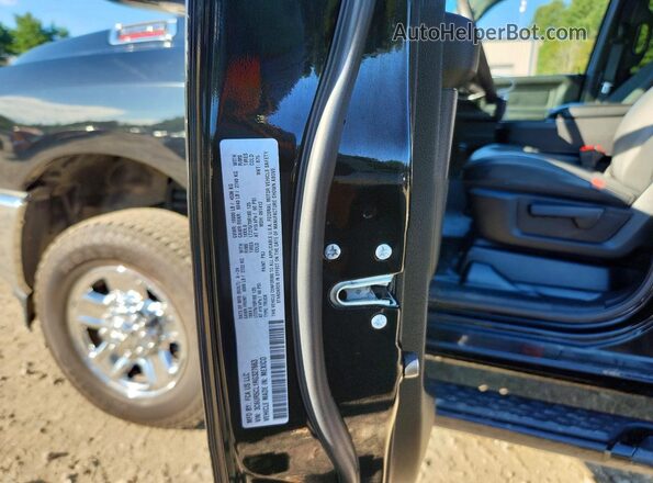 3C6UR5CL1RG327663 2024 RAM 2500 Black Vista del compartimento del motor