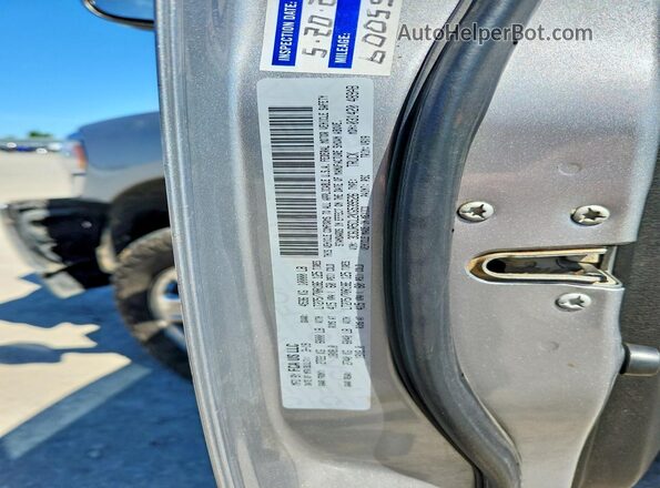 3C6UR5CL2KG539526 2019 RAM 2500 Silver Շարժիչի բաժամունքի տեսք