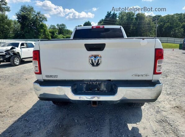 3C6UR5CL4LG123835 2020 RAM 2500 White Հետևի տեսք
