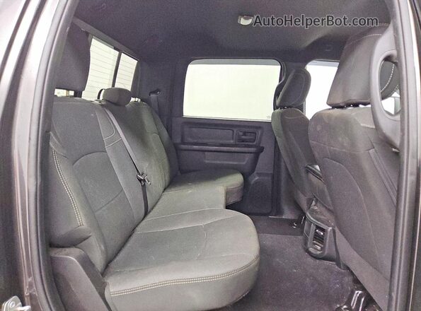 3C6UR5CL9RG306625 2024 RAM 2500 Gray Rear seats view