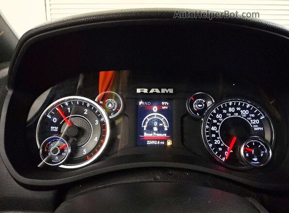 3C6UR5CL9RG306625 2024 RAM 2500 Gray Instrument cluster view