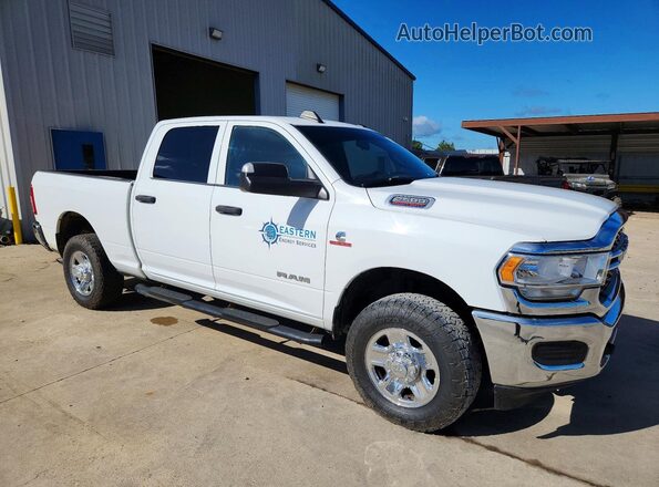 3C6UR5CLXNG369291 2022 RAM 2500 Белый Передняя правая четверть