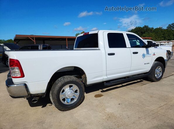 3C6UR5CLXNG369291 2022 RAM 2500 Белый Задняя правая четверть