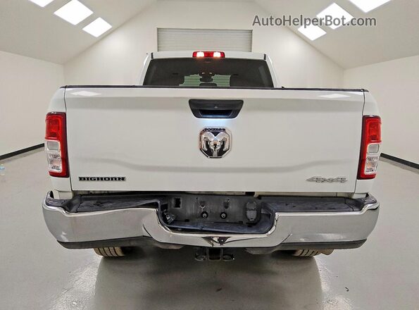 3C6UR5DL6RG336213 2024 RAM 2500 White Вид ззаду